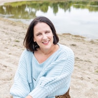 Amy Tokic, contributor at Moneywise.com