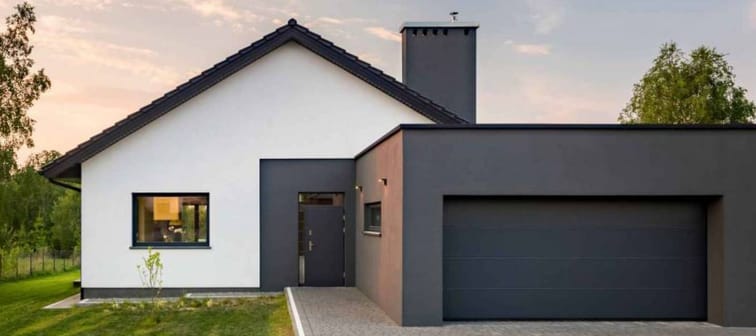 Simple and modern house with wide backyard and garage